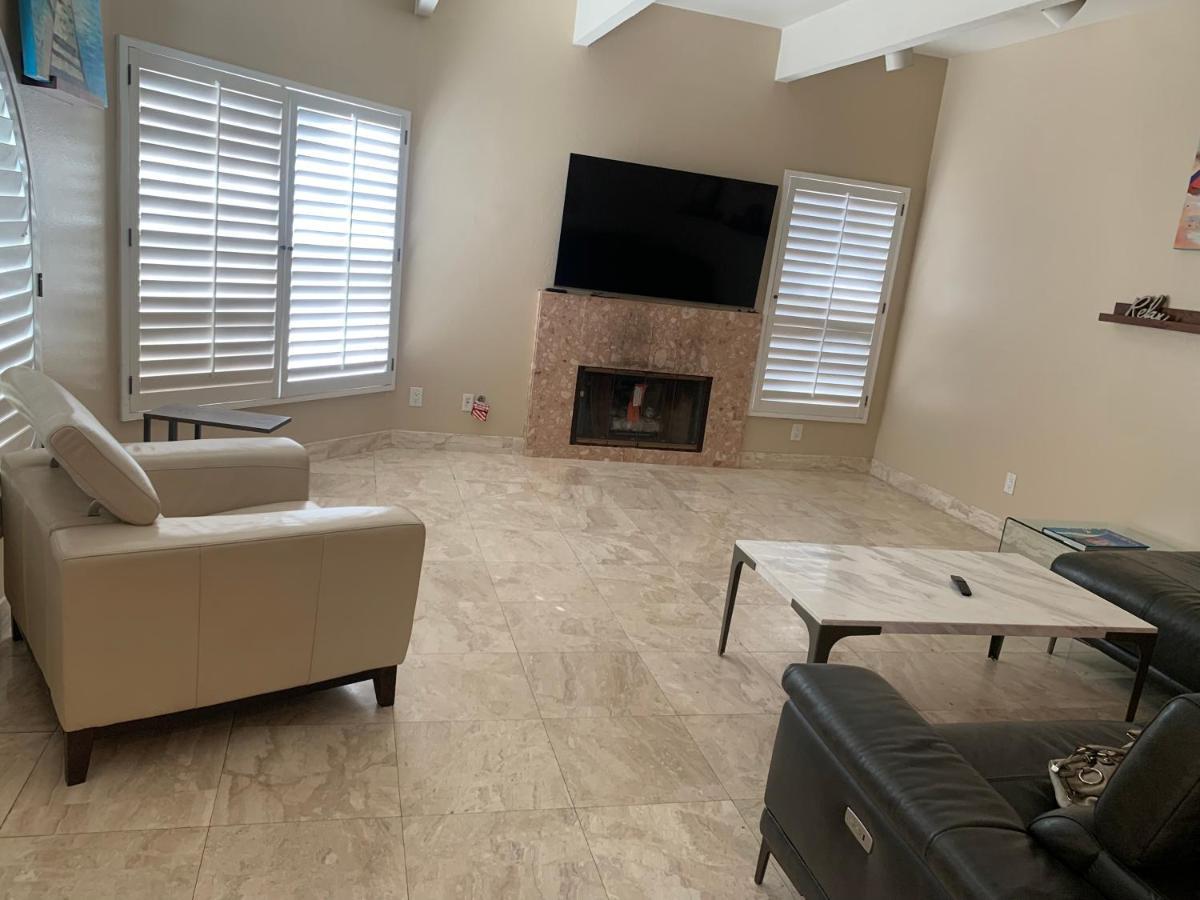 Pacific Breeze Right Next To Huntington Beach Pier! Steps From Beach!! Exterior foto